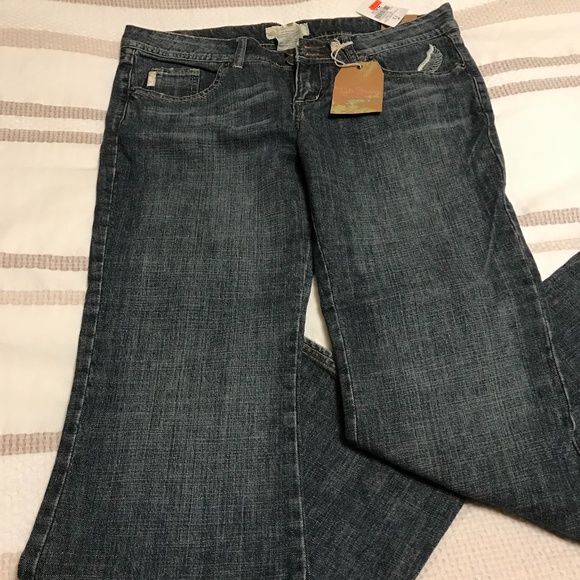 Medium Wash Jeans with Love Embroidered Pockets - size 13 - Picture 5 of 6